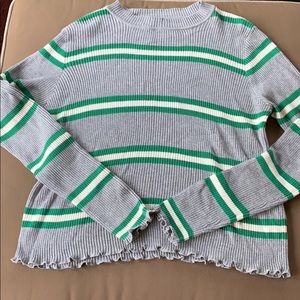 Light weight sweater